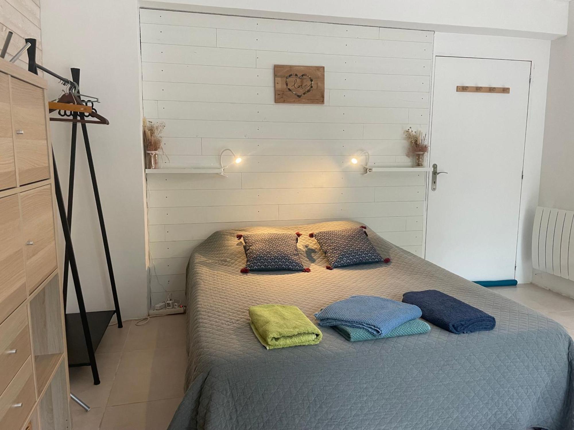 Maison D'Hotes Les Jardinettes En Luberon Villelaure Exteriör bild